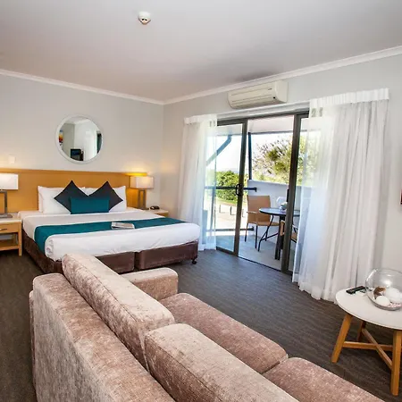 Manly Marina Cove 4*