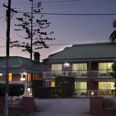Aabon & Motel 3*