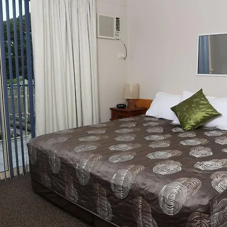 Aabon & 3* Brisbane