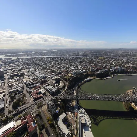 Meriton Adelaide Street, 5* Brisbane