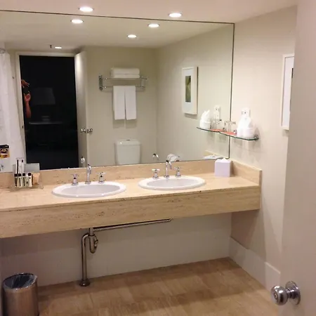 Hotel Jen 4*
