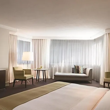 Hotel Jen 4*