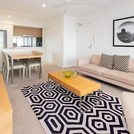 Mowbray East Aparthotel