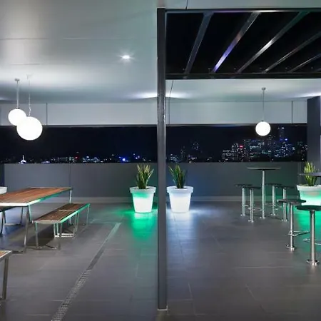 Mowbray East Aparthotel
