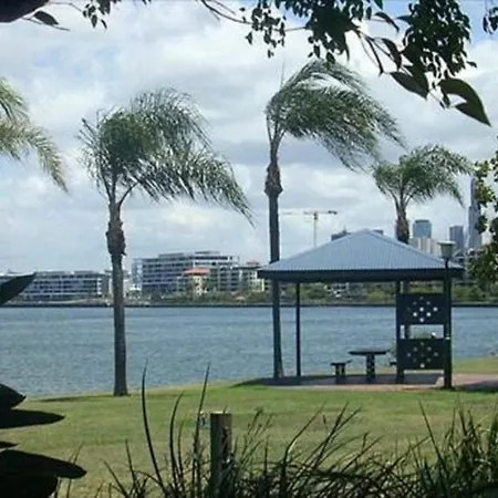 Kingsford Riverside Guest house 3*