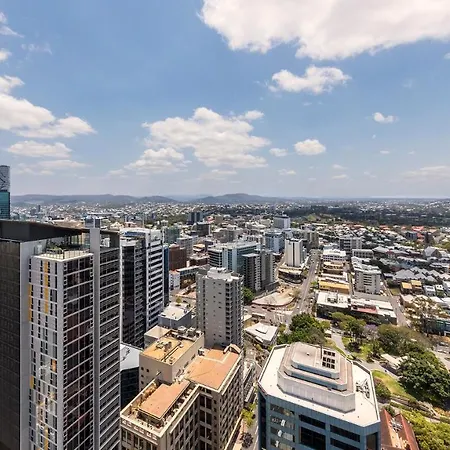 Oaks Aurora Brisbane