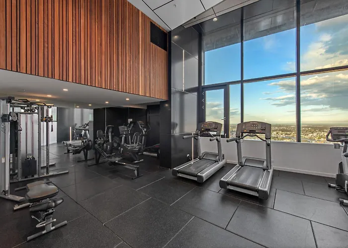 Skyhigh Style ~ 2Bed/2Bath/1Car/Views! ~ Cbd