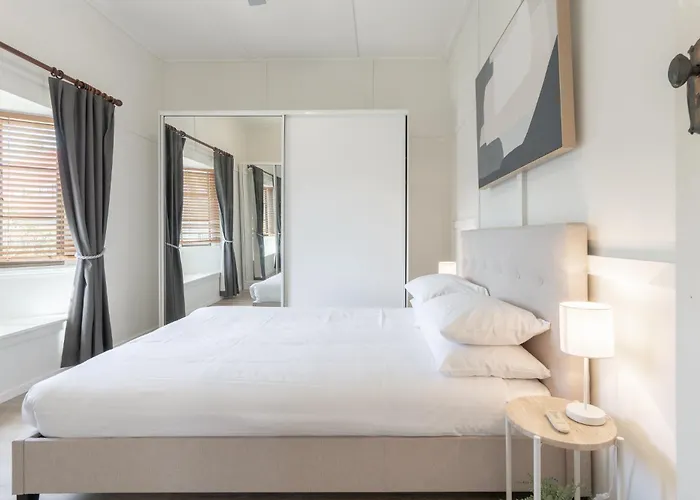 Bright & Cosy 1-Bed 15-Min From Cbd