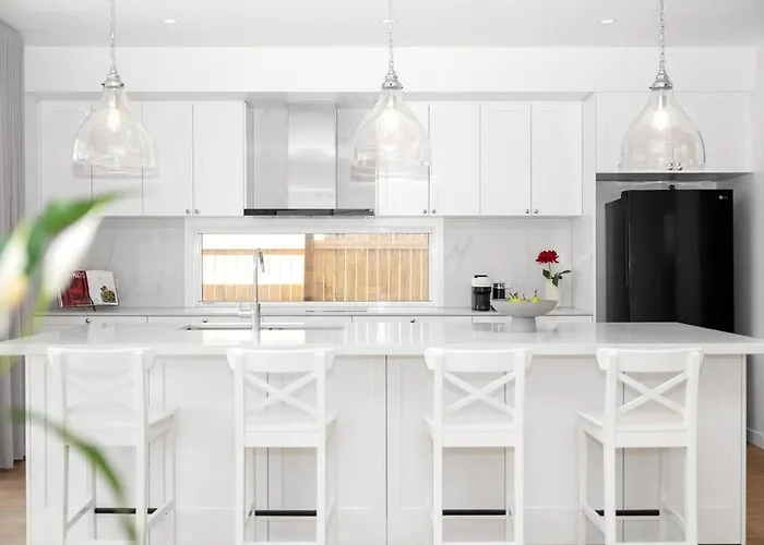 Luxury House With Pool, Close To Cbd