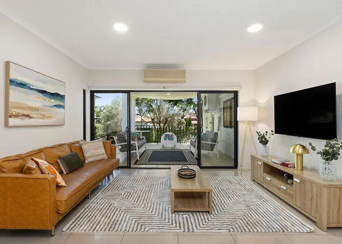 Home-Like Garden Apartment