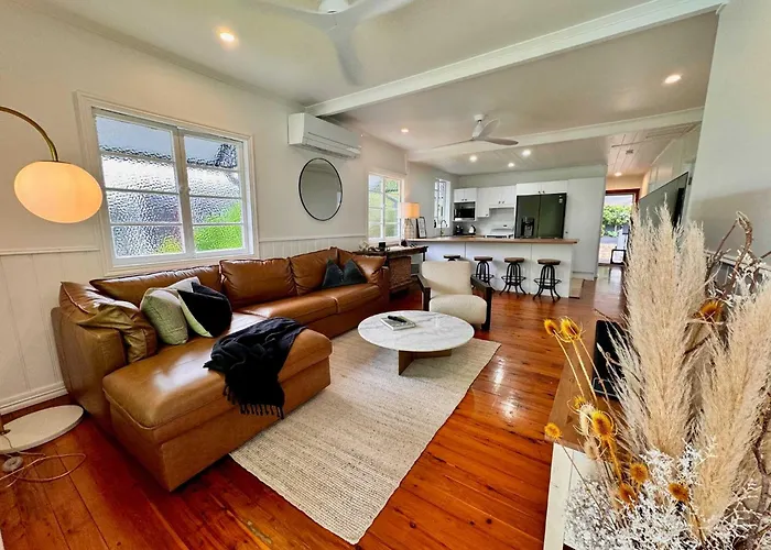 3 Bed Queenslander In Heart Of Brisbane