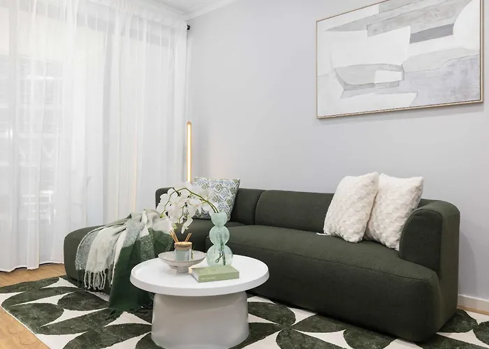 Adorable Fresh 1Br Apt With Parking Central Wifi