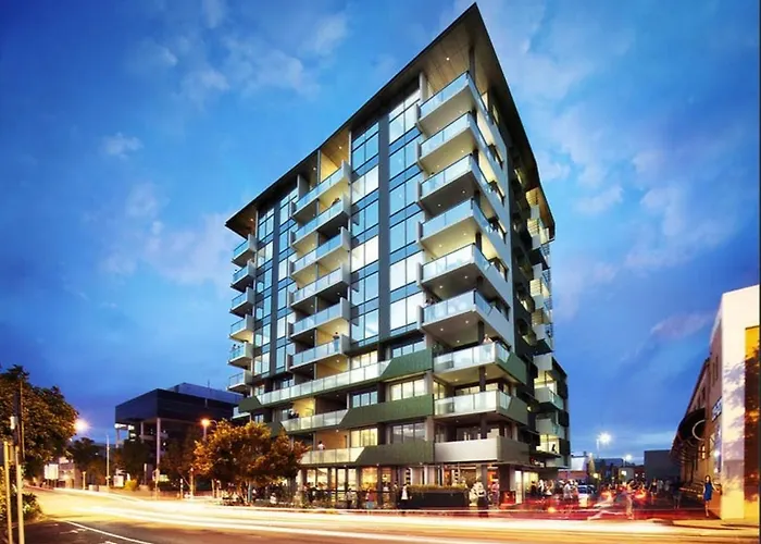 Modern 2Br 2Ba Apartment With Parking In South Brisbane