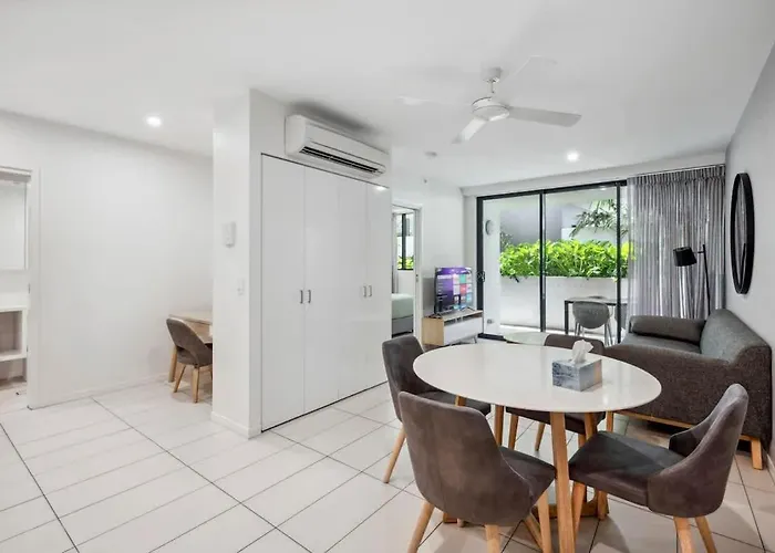 13H Friendly Pool Gym Central Location Abnb-Style 1 Bedroom Apt