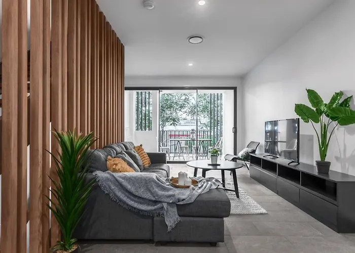 Luxury & Style 3 Bed Townhouse Manhattan Terraces