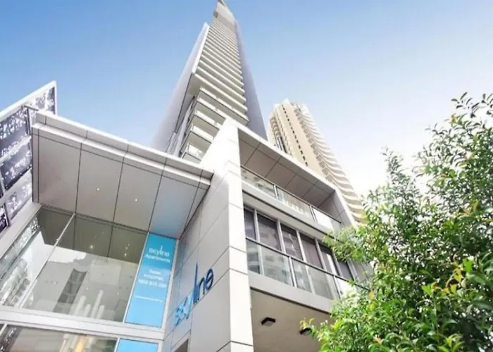 Sk1 - 2 Level 2 Bedroom Skyline Skyhome