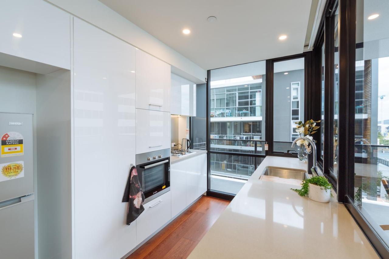 Airtrip Ii On Cordelia Street Apartment *