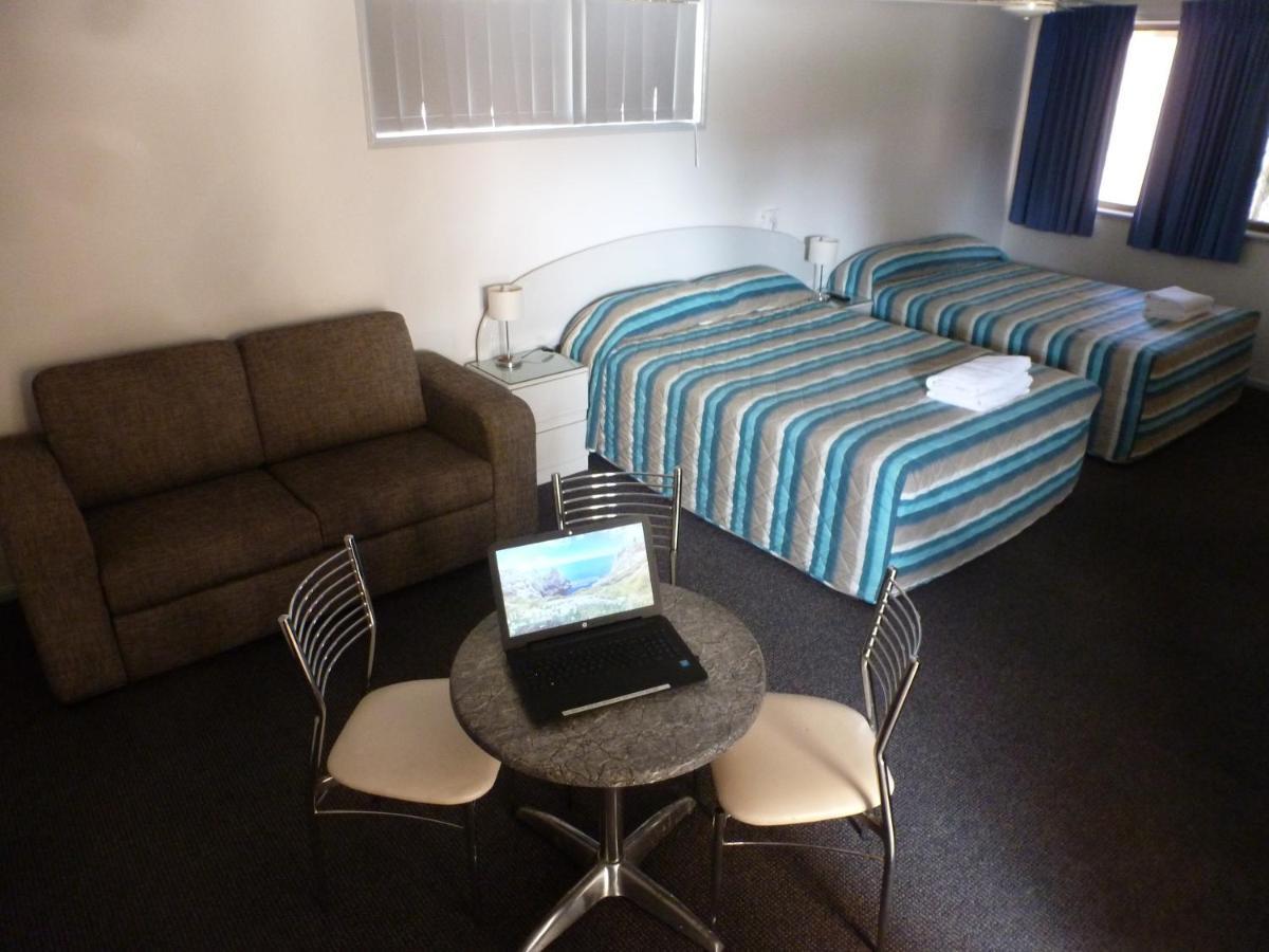 Aspley Carsel Motor Motel