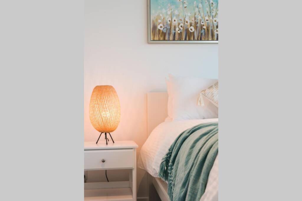 Lvl 57 Skytower Breathtaking Views Cbd Wifi Carpark By Stylish