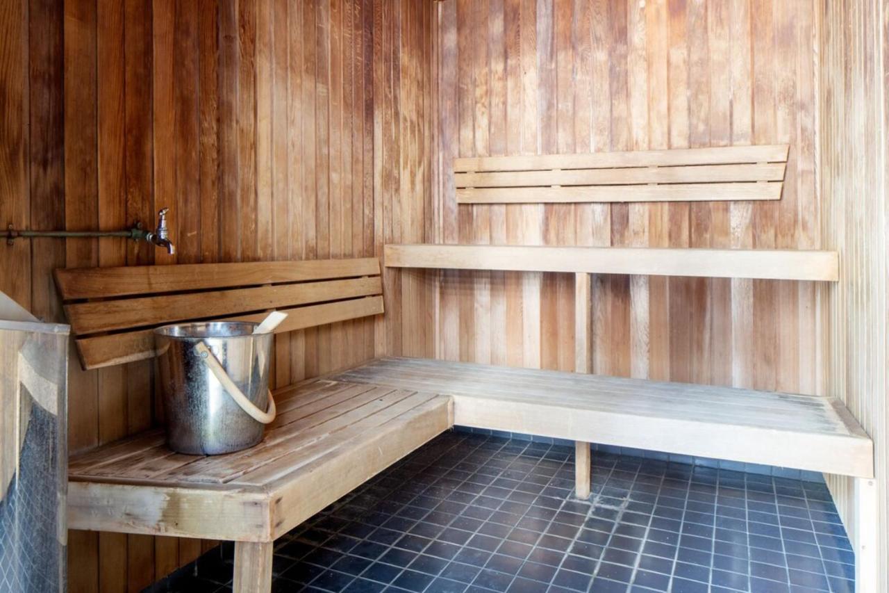 Inn 1 Bed Near Eagle Street 3*