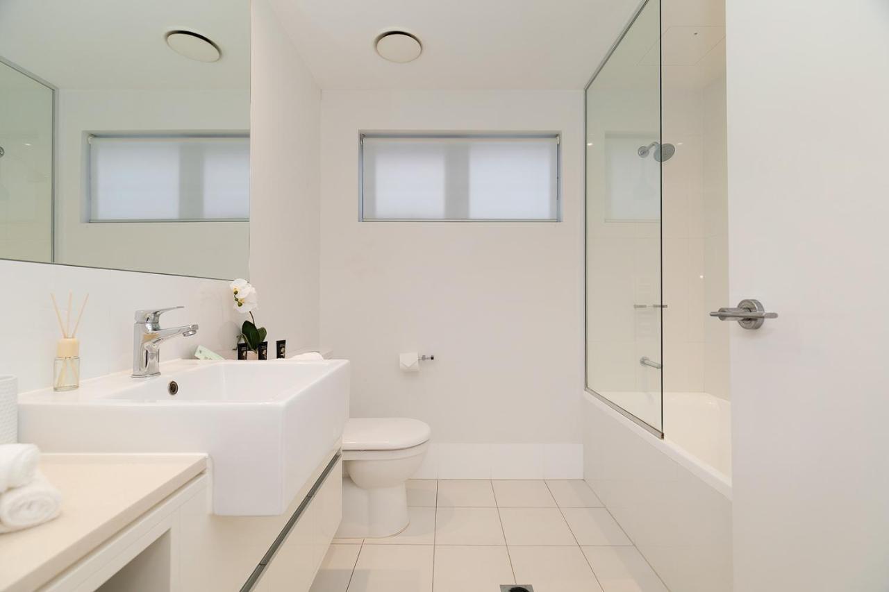 Amazing River View - 3 Bedroom - Cbd - Netflix - Fast Wifi - Carpark *