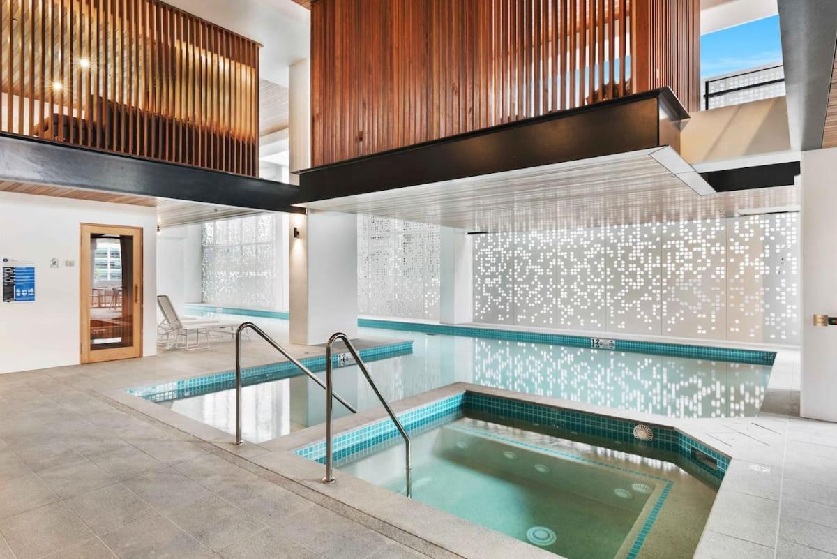 Chic 1brm With Pool & Gym Apartment
