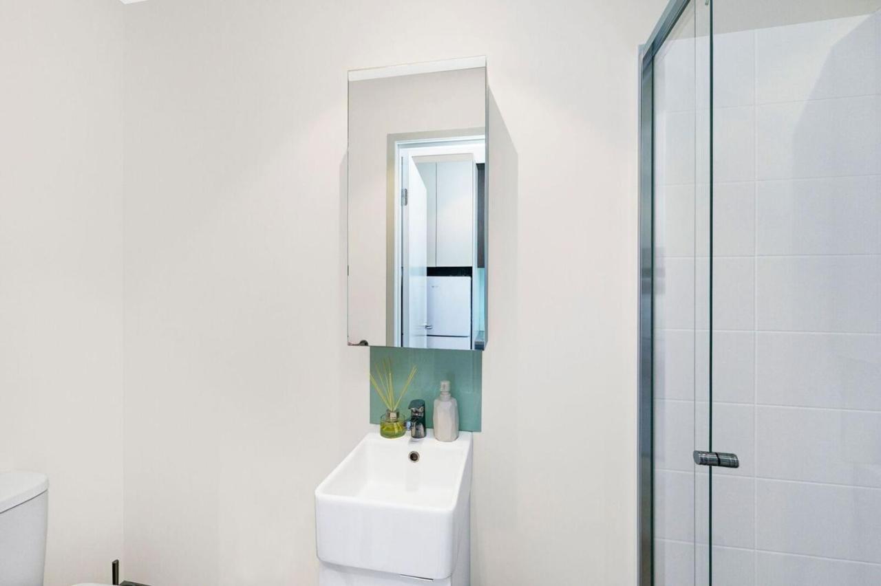 Scape Atira Merivale,