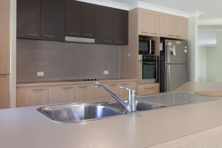 Immaculate House, Indulgent Living! *