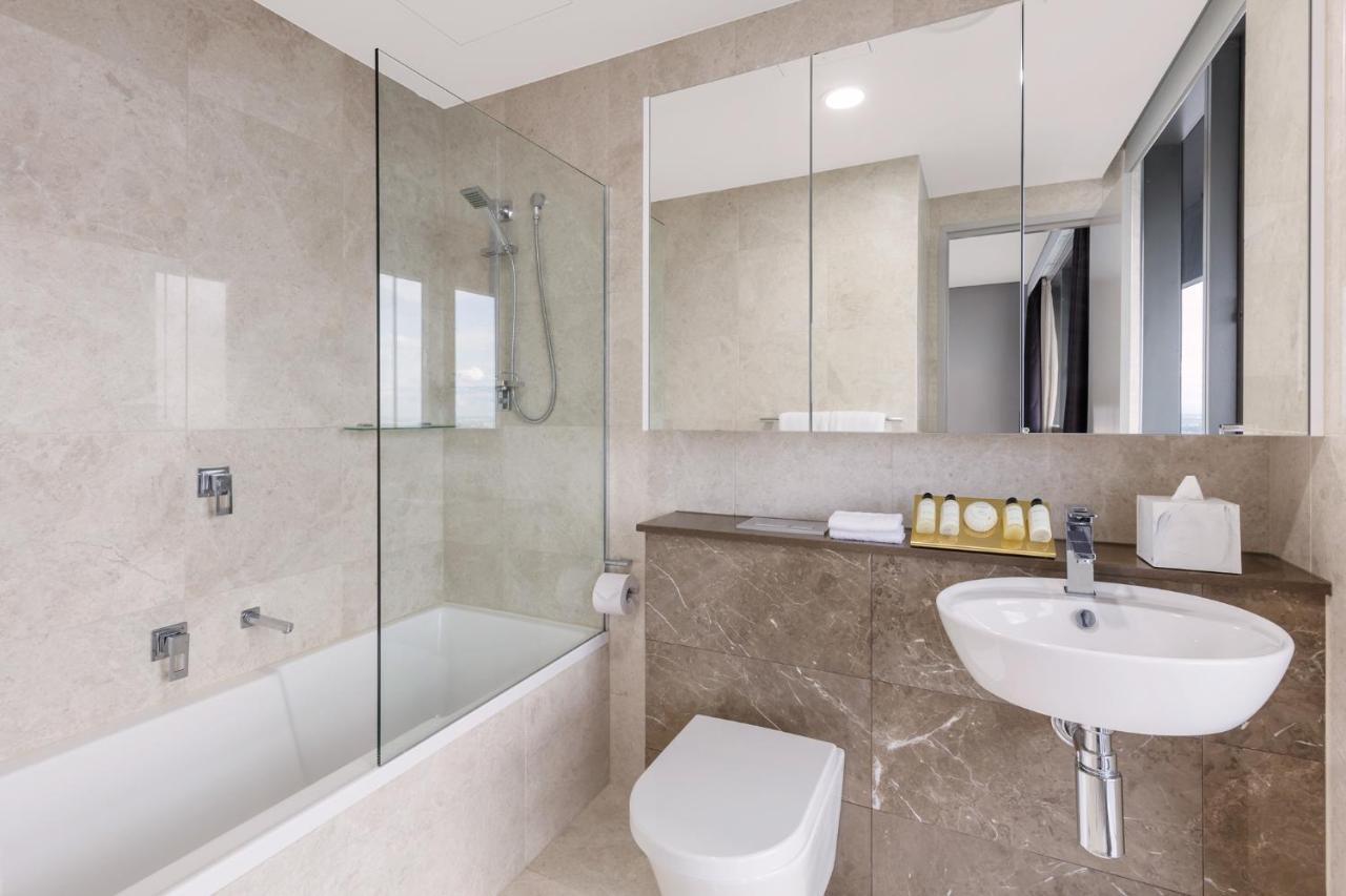 Meriton Herschel Street, 5* Brisbane