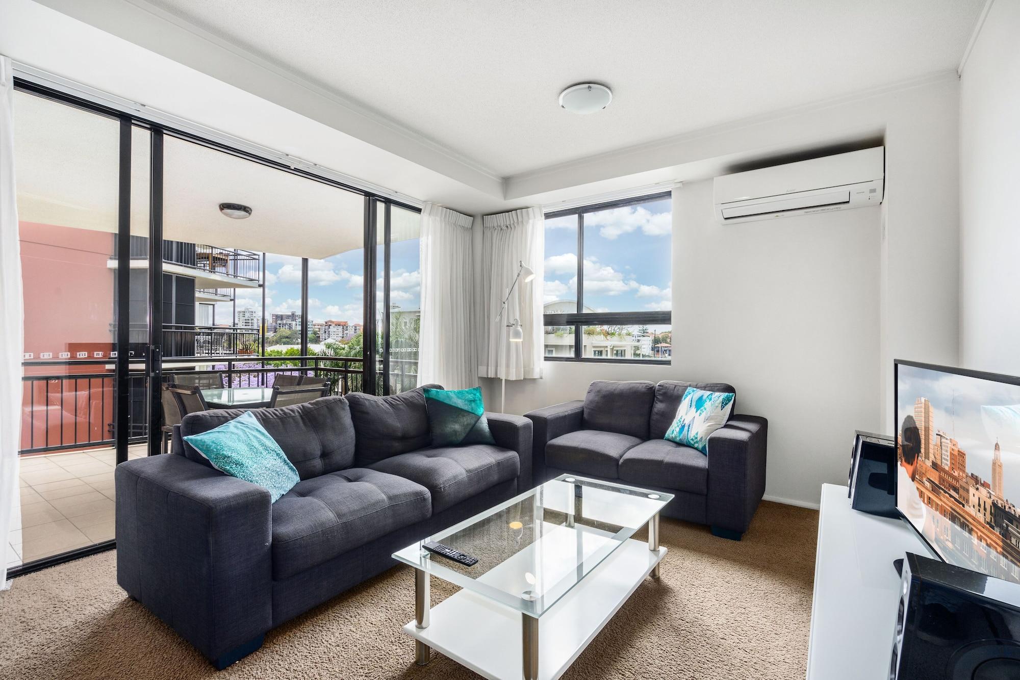 The Docks On Goodwin Aparthotel 4*