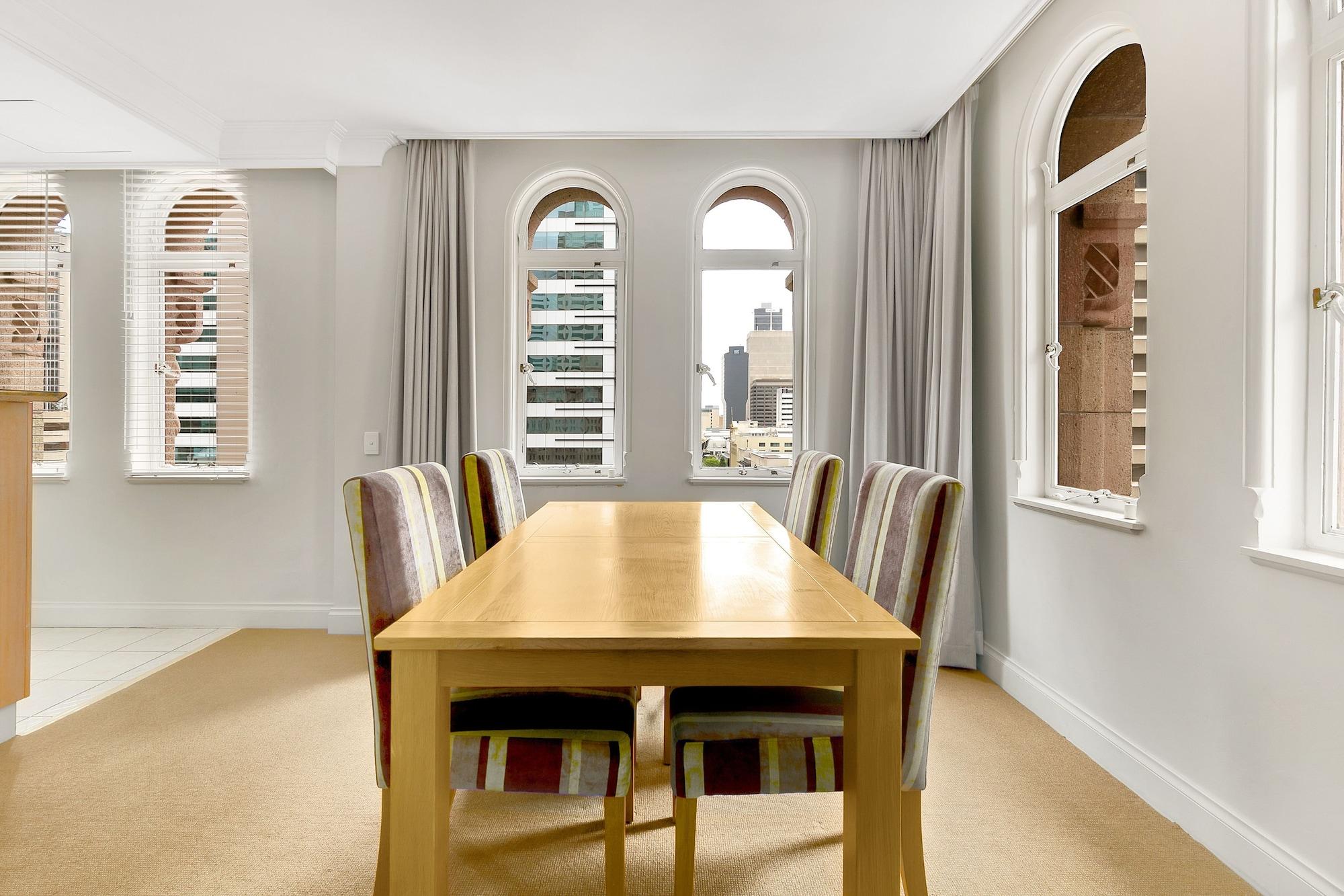 Manor 4* Brisbane