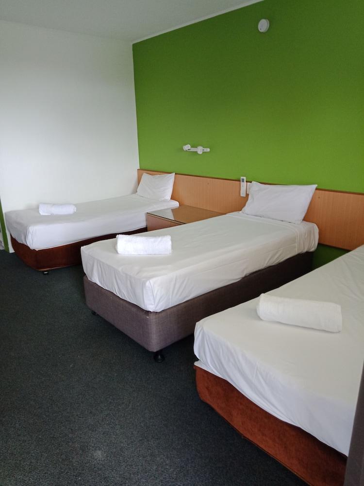 Annerley Motor Motel 4*