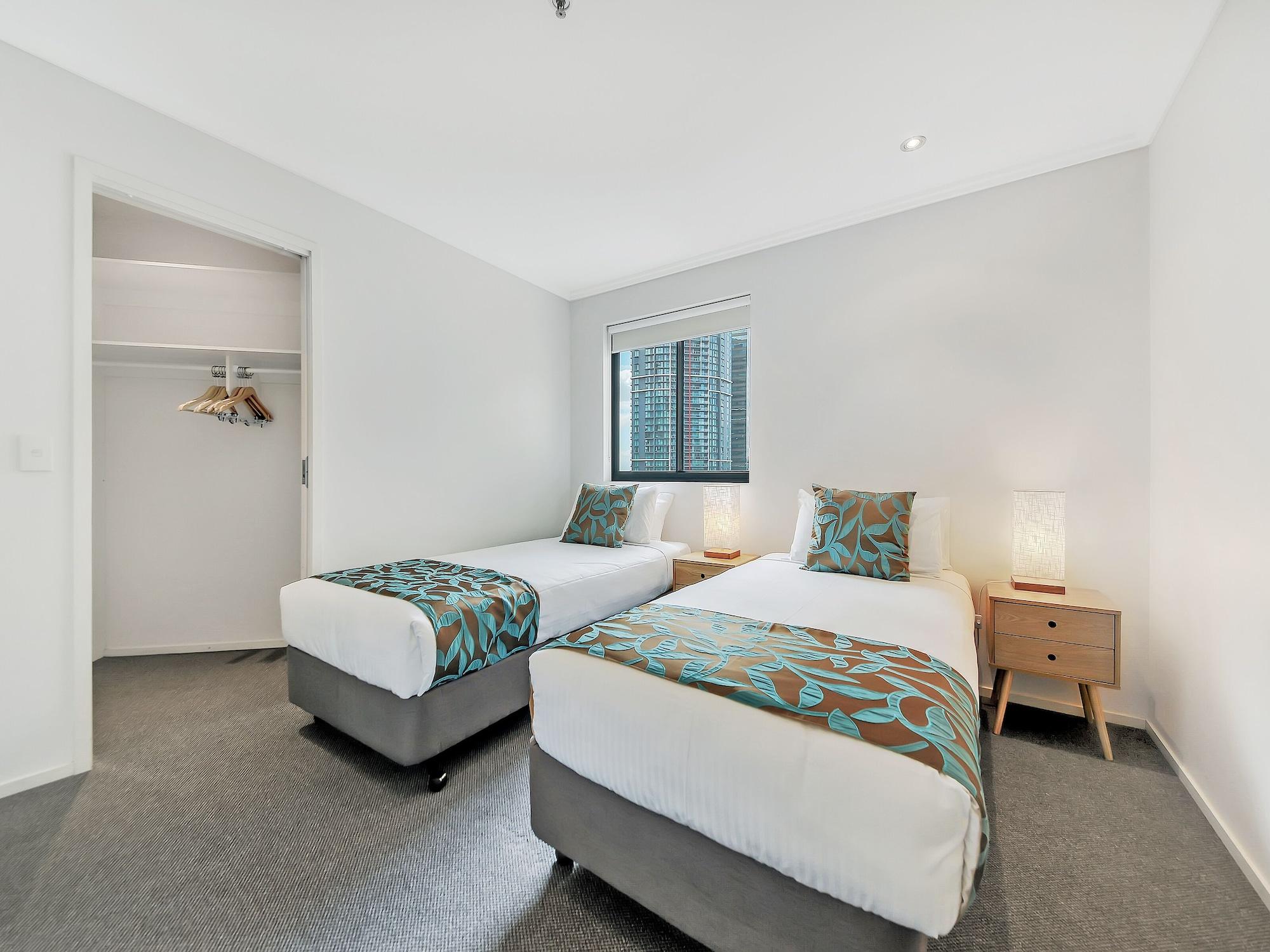 Aparthotel Quest River Park 4*