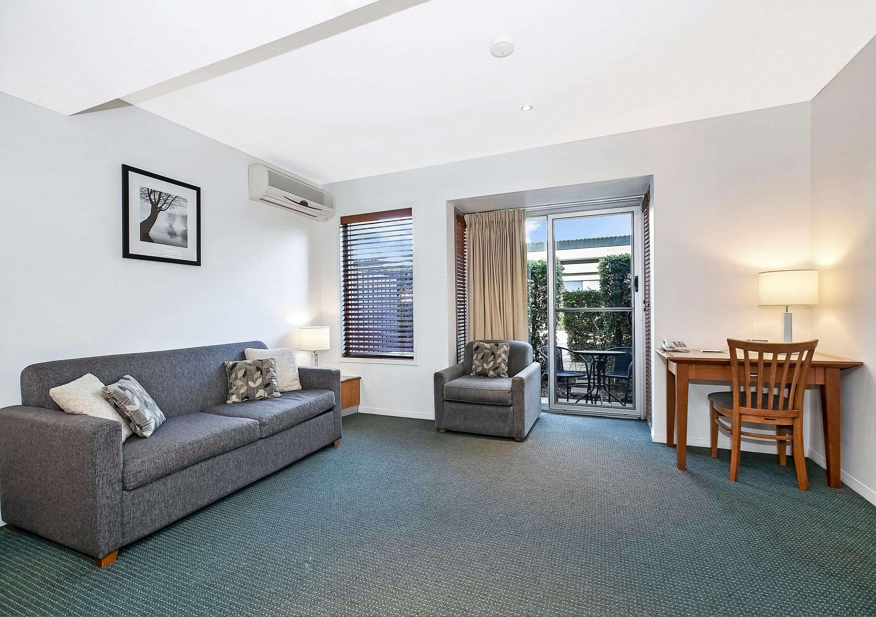 Inn Comfort & Northgate Airport 4*