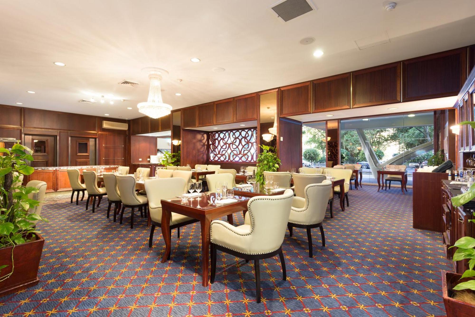 Hotel Royal On The Park 5*