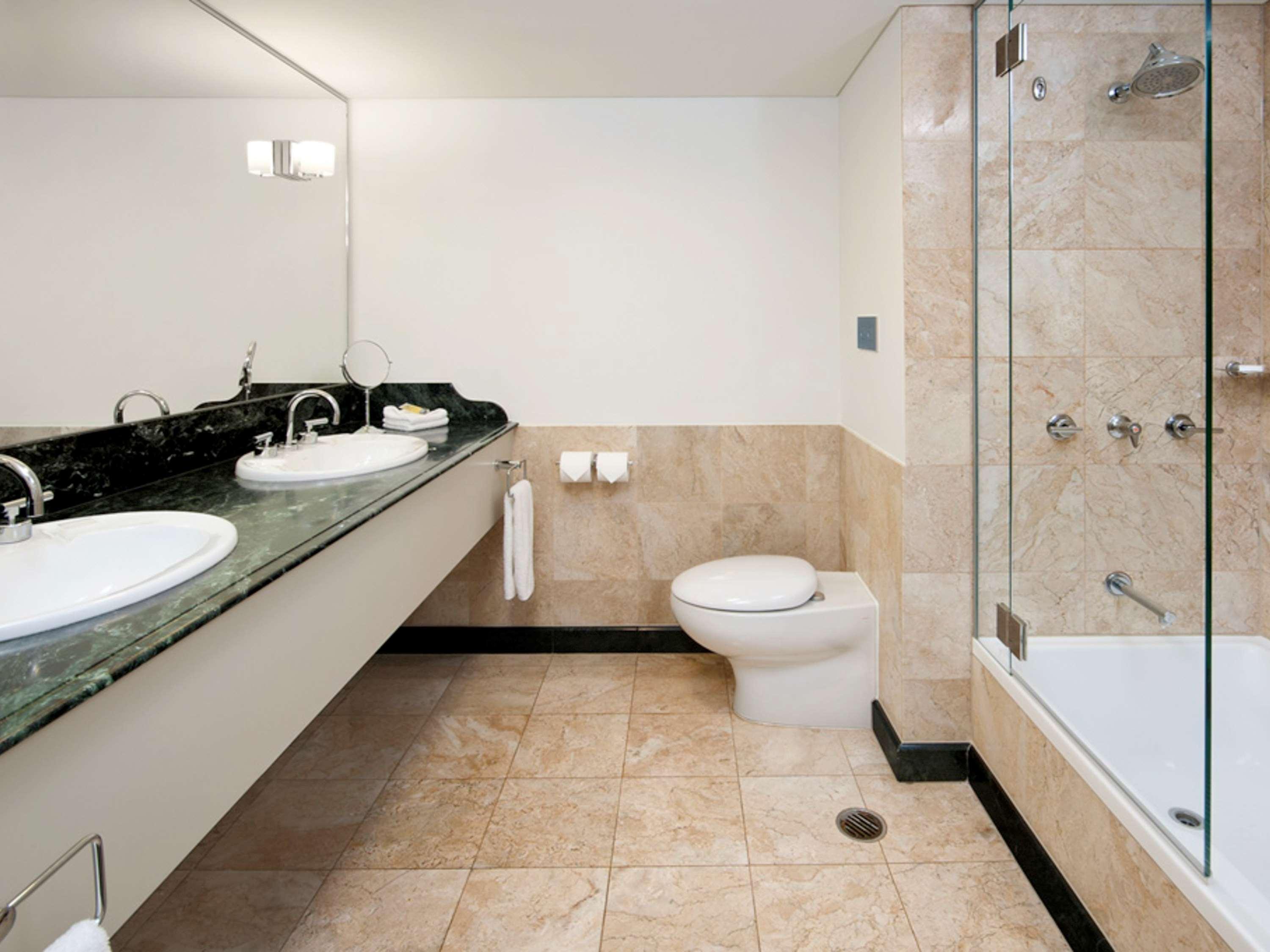 Pullman King George Square 5*