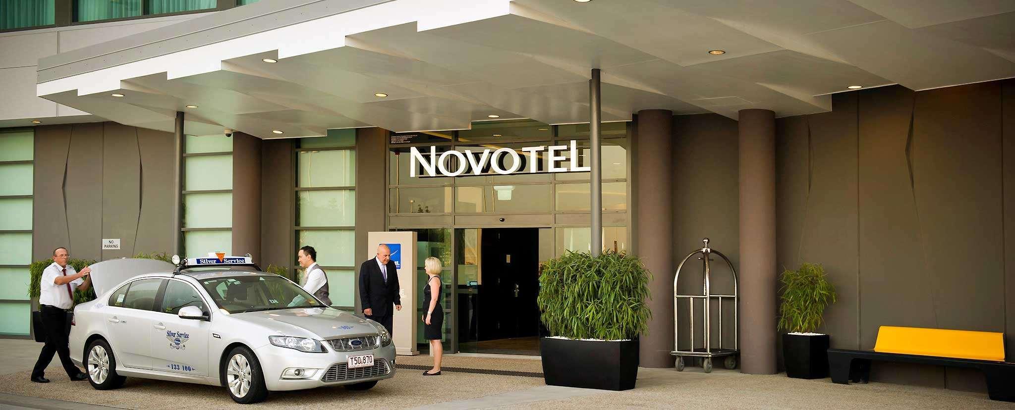 Novotel Airport Hotel 4*