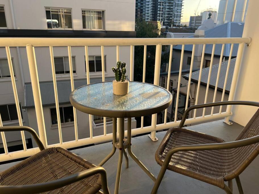 Apartment Comfortable & Cozy Southbank Pad, Sunny Pool & Gym