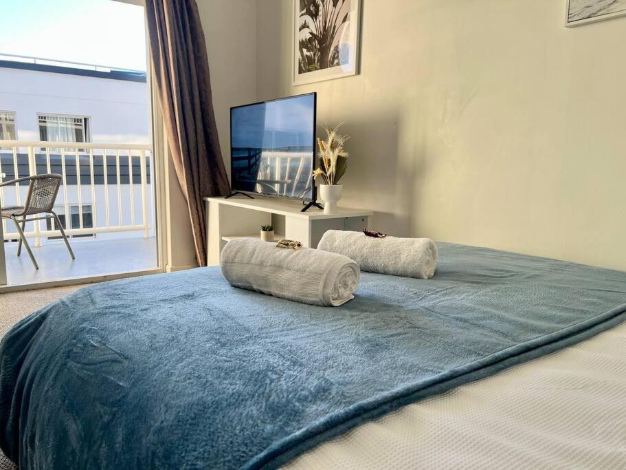 Apartment Comfortable & Cozy Southbank Pad, Sunny Pool & Gym Brisbane