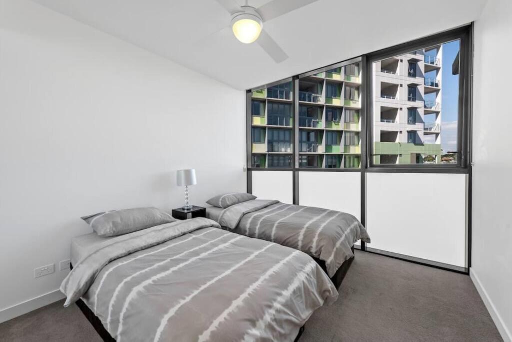 Apartment Lovely 2 Bedroom Unit Pool,gym Workspace & More Brisbane