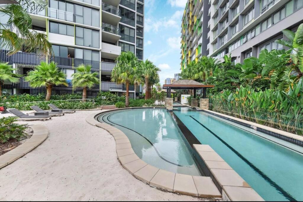 Apartment Lovely 2 Bedroom Unit Pool,gym Workspace & More Brisbane