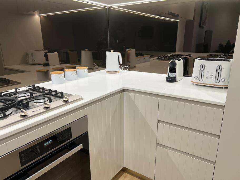 1404 Sophistication And Luxury On The River By Stylish Apartment *