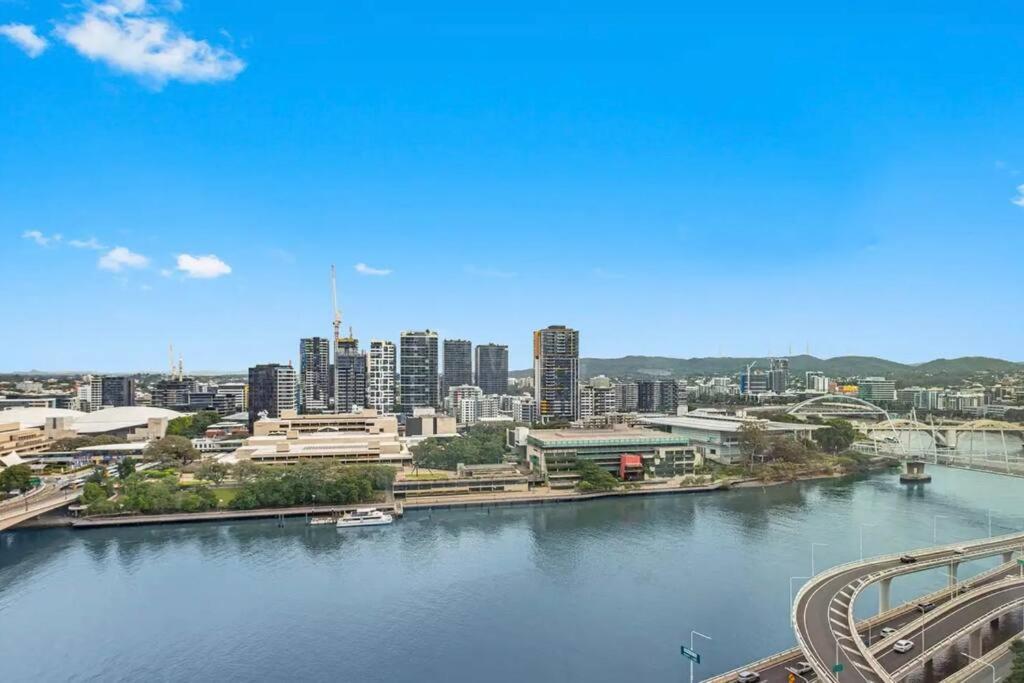 1404 Sophistication And Luxury On The River By Stylish * Brisbane