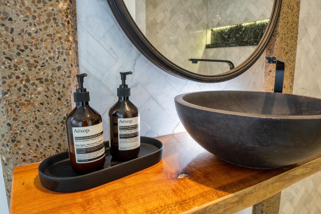 The Hawthorne Apartment *