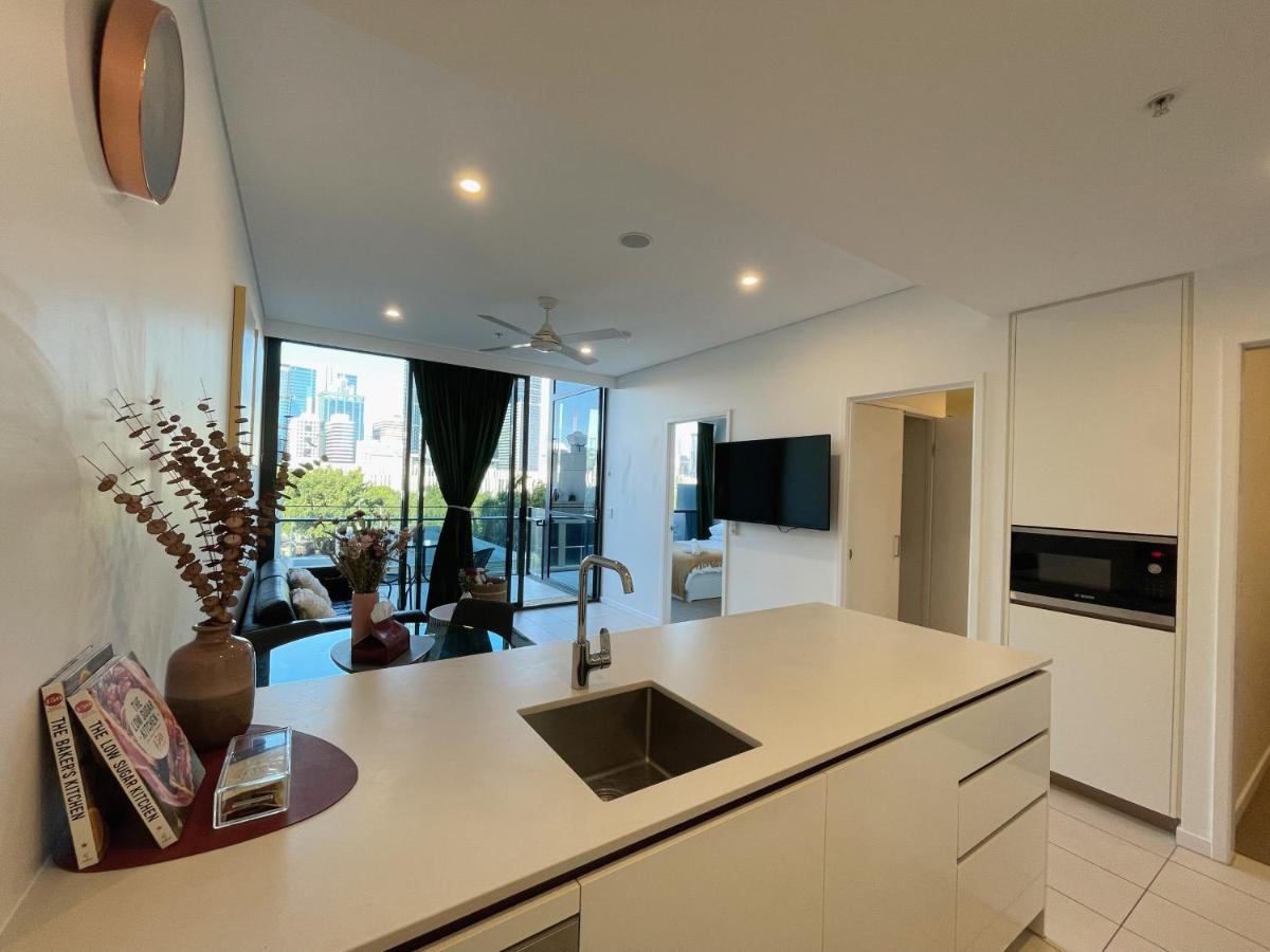 Lovely 2 Beds With View At South Apartment Brisbane