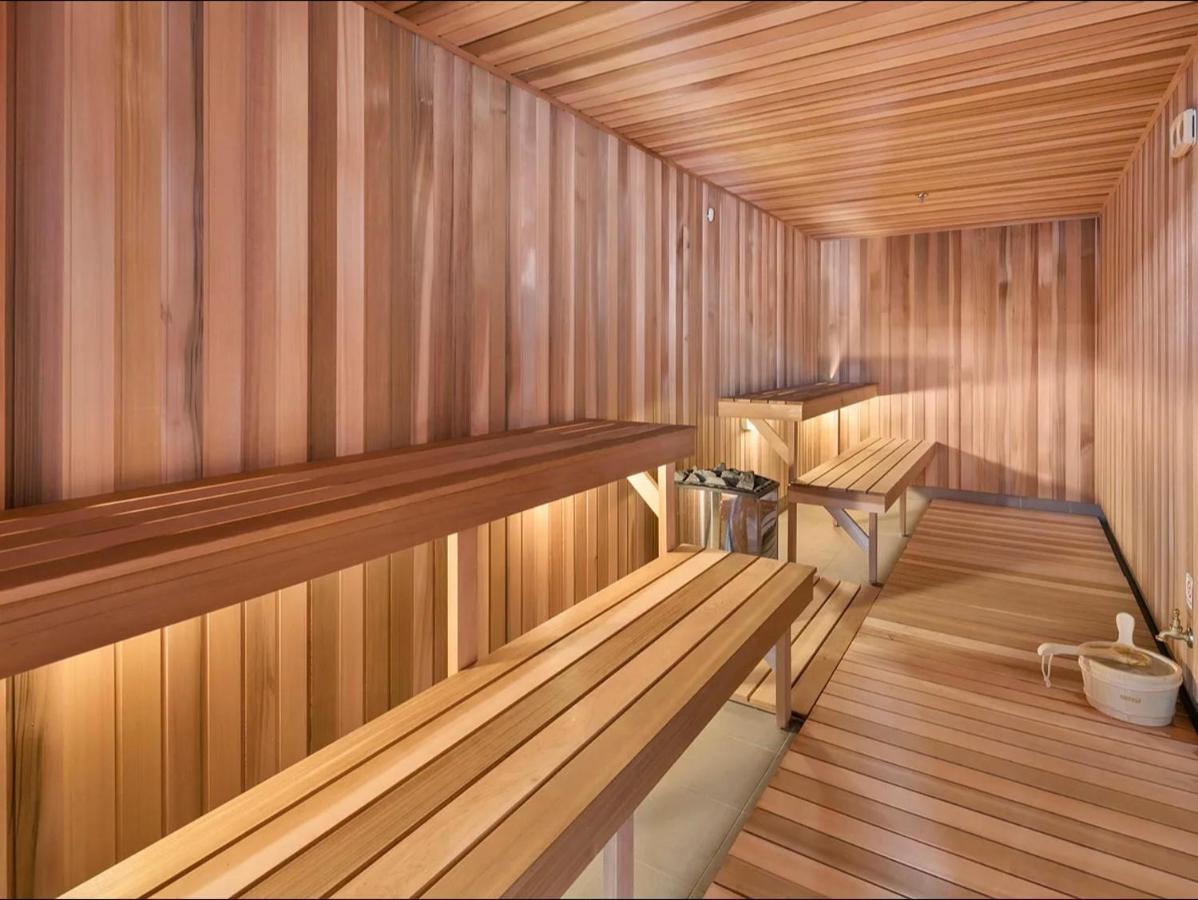 Lovely 2 Beds With View At South Apartment