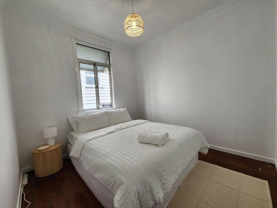 Classic Queenslander With Pool & Yard