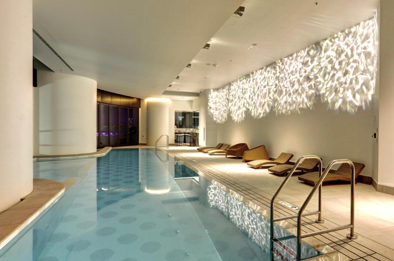 Cbd Luxury River View 1bed The One Apartment