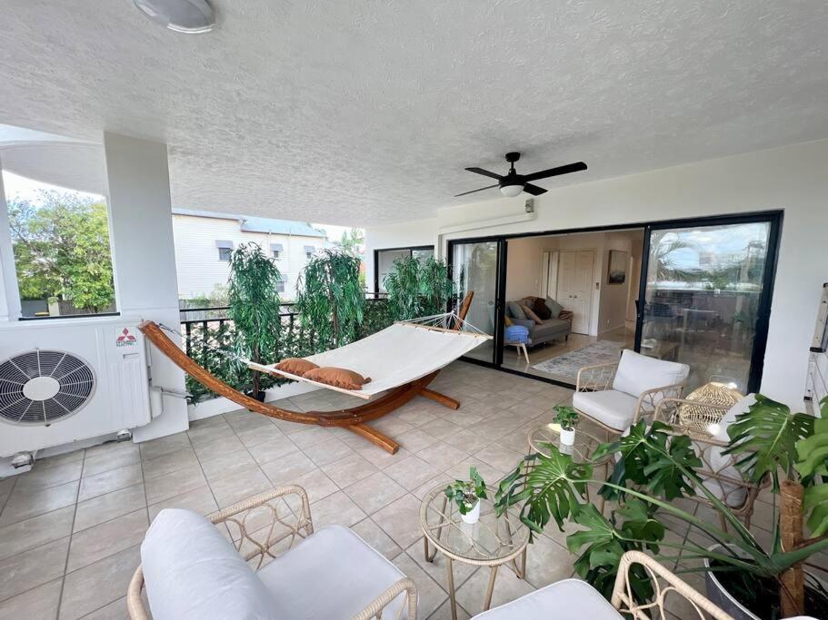 2-bed Acropol With Balcony & Parking Apartment Brisbane