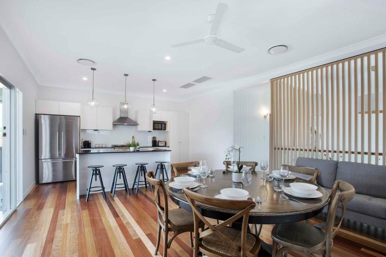 Manly Oasis, 5bd, 3 King Bd,pool Hotel *